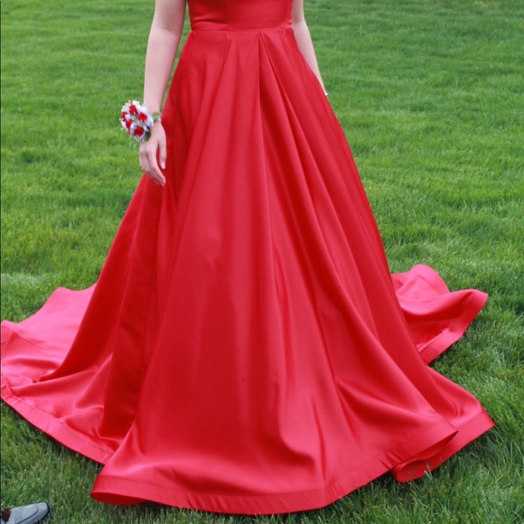PROM DRESS - Picture 3 of 3